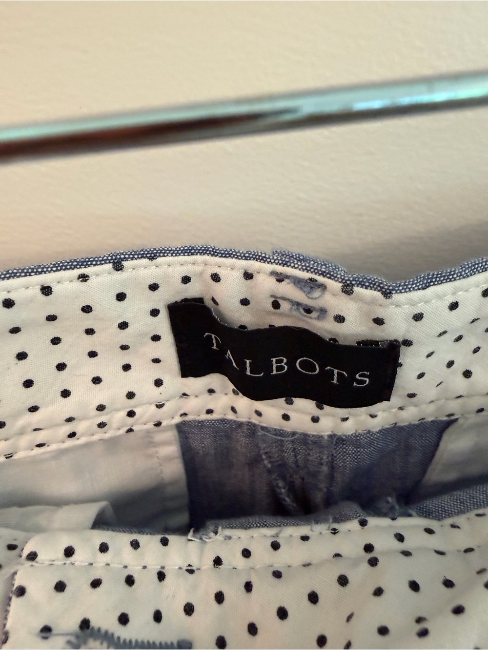 Talbots Perfect Shorts - NWT- Size 6 - Picture 6 of 8